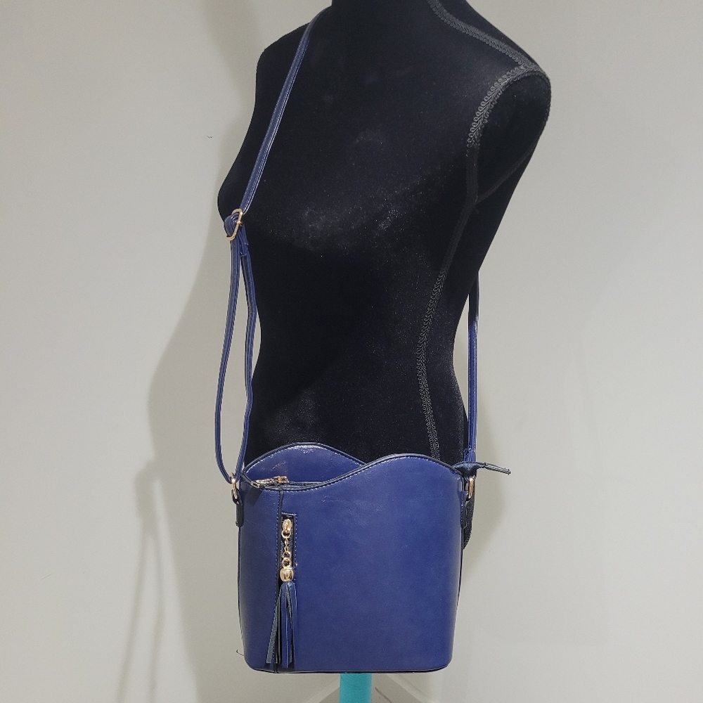 Darlings Women's Vegan Leather Asymmetrical Zip Closure Crossbody Bag Navy Blue